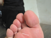 ��Ůͬѧ��������¥������Ь���ţ���˳��˳����С���࣬ζ������