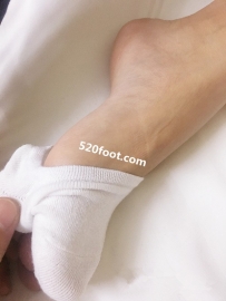 DY001��ѧ���°����˶�Ь�µĴ������㡾122P��